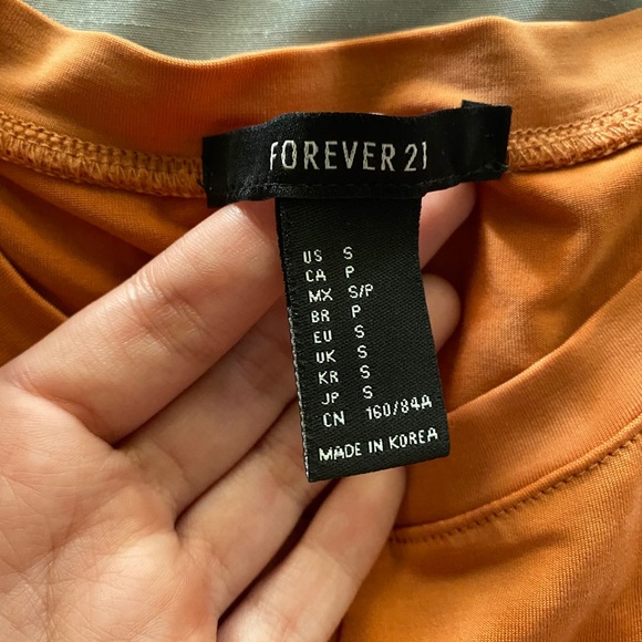 Tie knot shirt - Picture 2 of 2